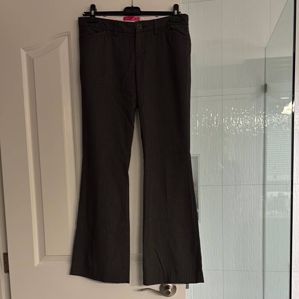 Talula Size 6 Ladies Dress Pants